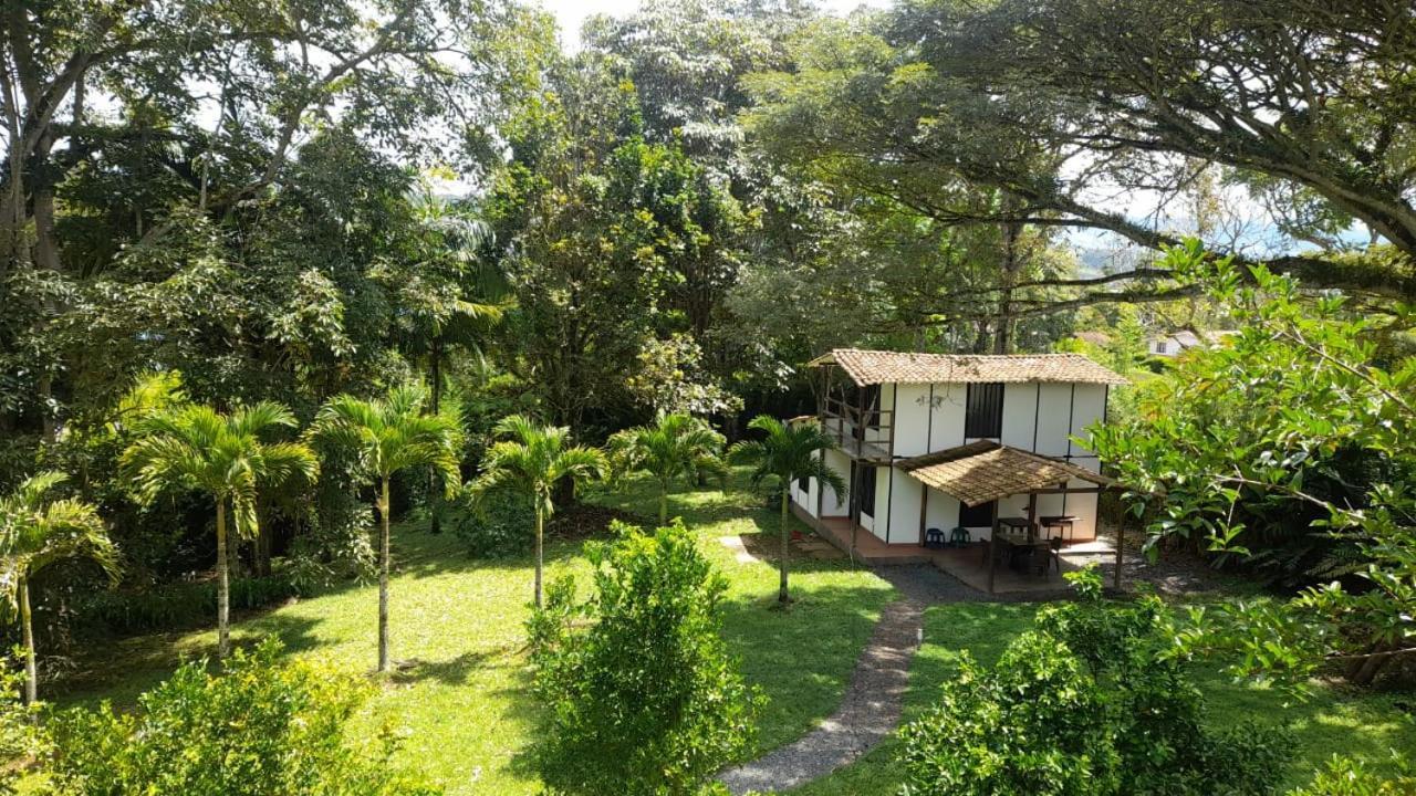 Cabanas En El Bosque Borrero Ayerbe Exterior photo