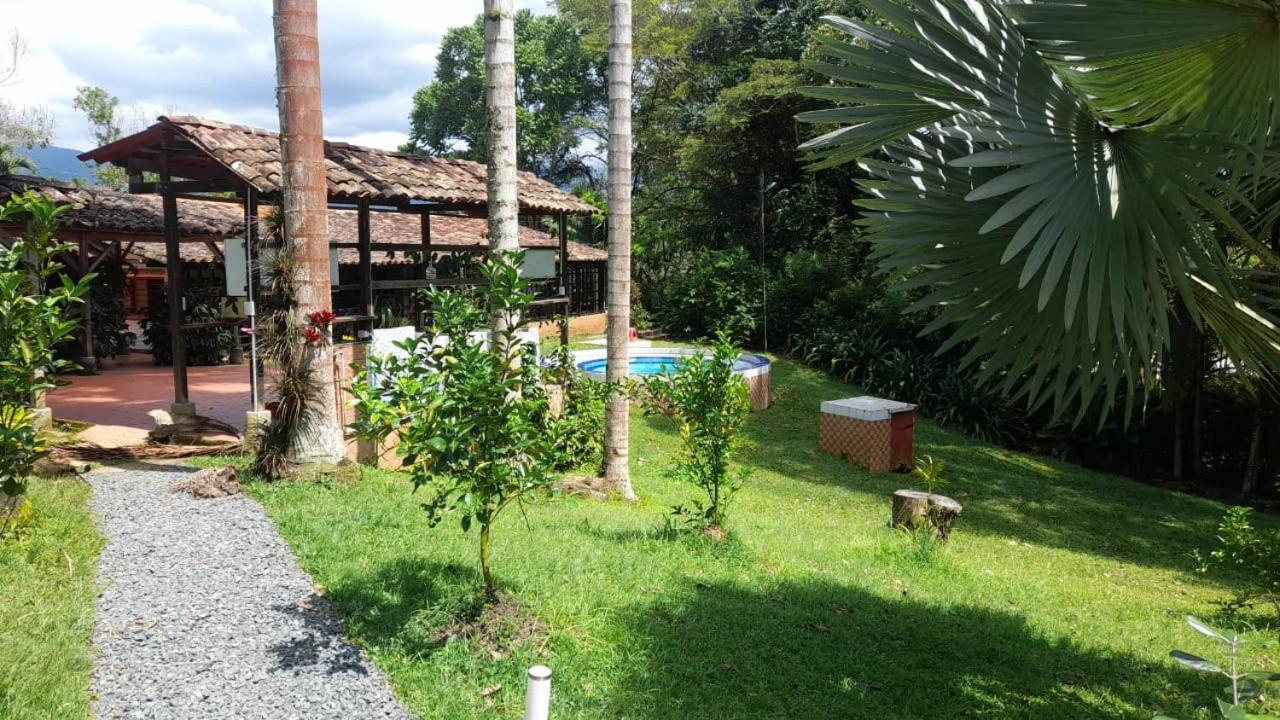 Cabanas En El Bosque Borrero Ayerbe Exterior photo